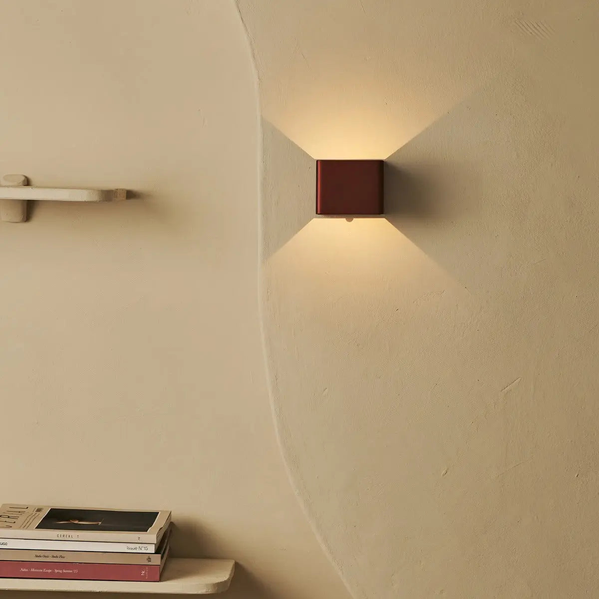 Tess Bronze Rechargeable Wall Lamp – Motion sensor, 20 Different Light Modes, Dimmable, Magnetic Suspension System Lamp & Including Remote Control-2